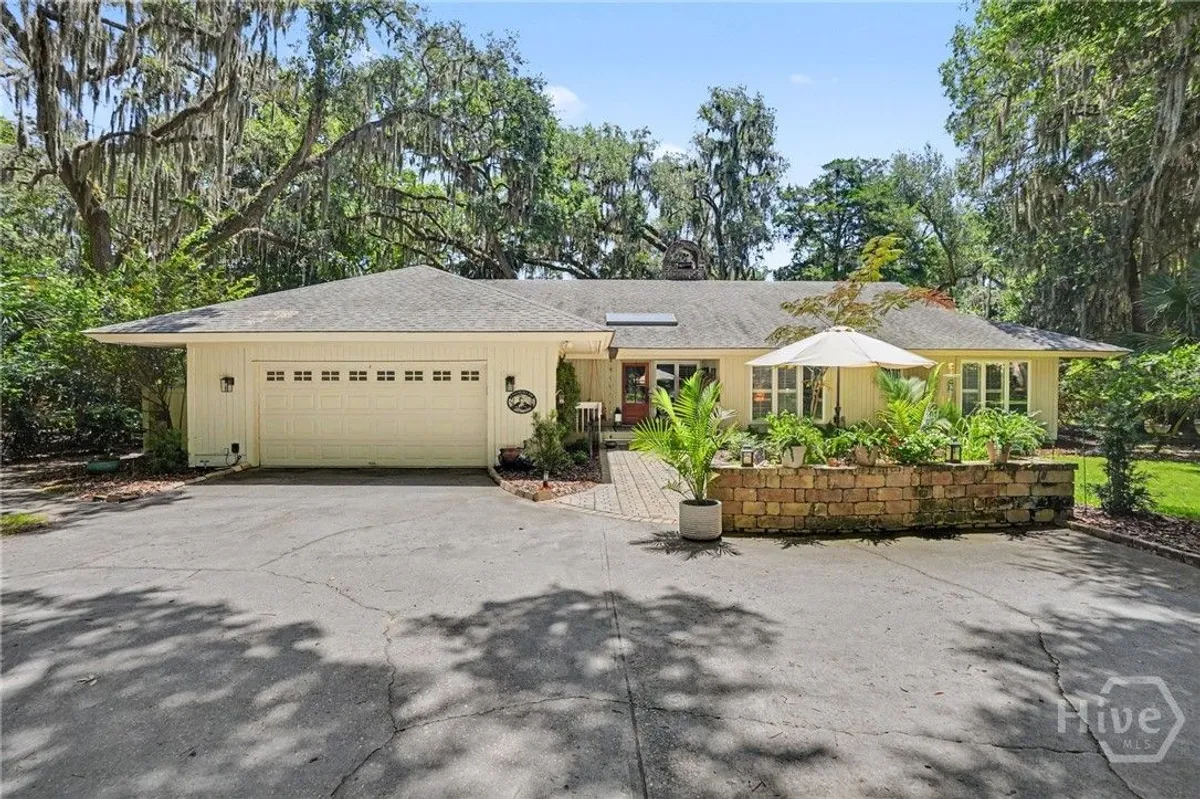 Property Slideshow image 1 of 48 | 2 romerly rd, Savannah, GA, 31411