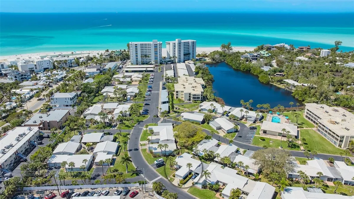 Property Slideshow image 1 of 69 | 119 whispering sands cir v36, Sarasota, FL, 34242