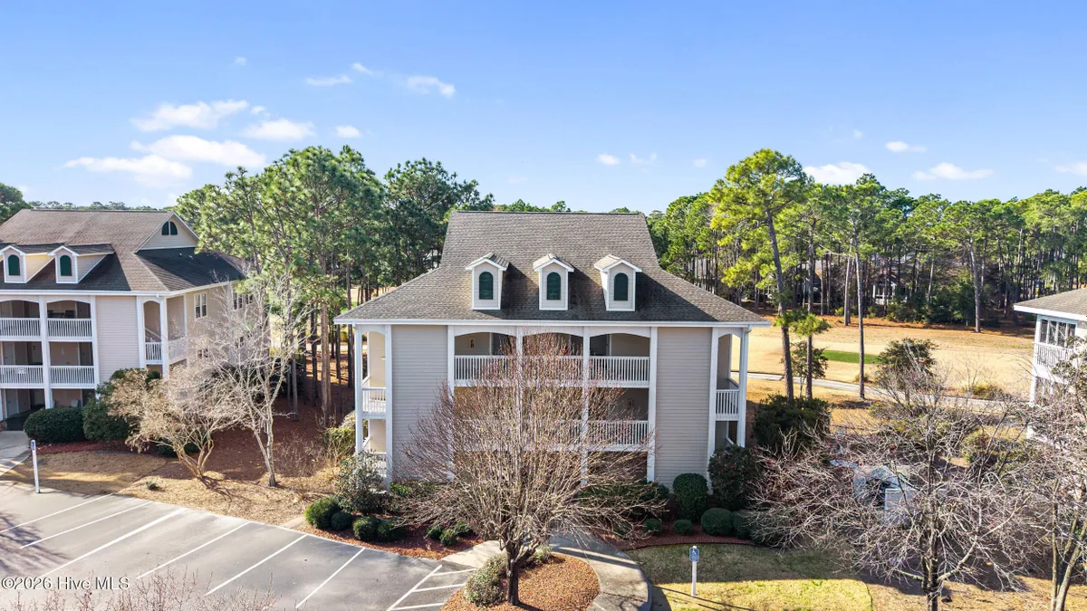 Property Slideshow image 1 of 43 | 3350 club villa dr 405, Southport, NC, 28461