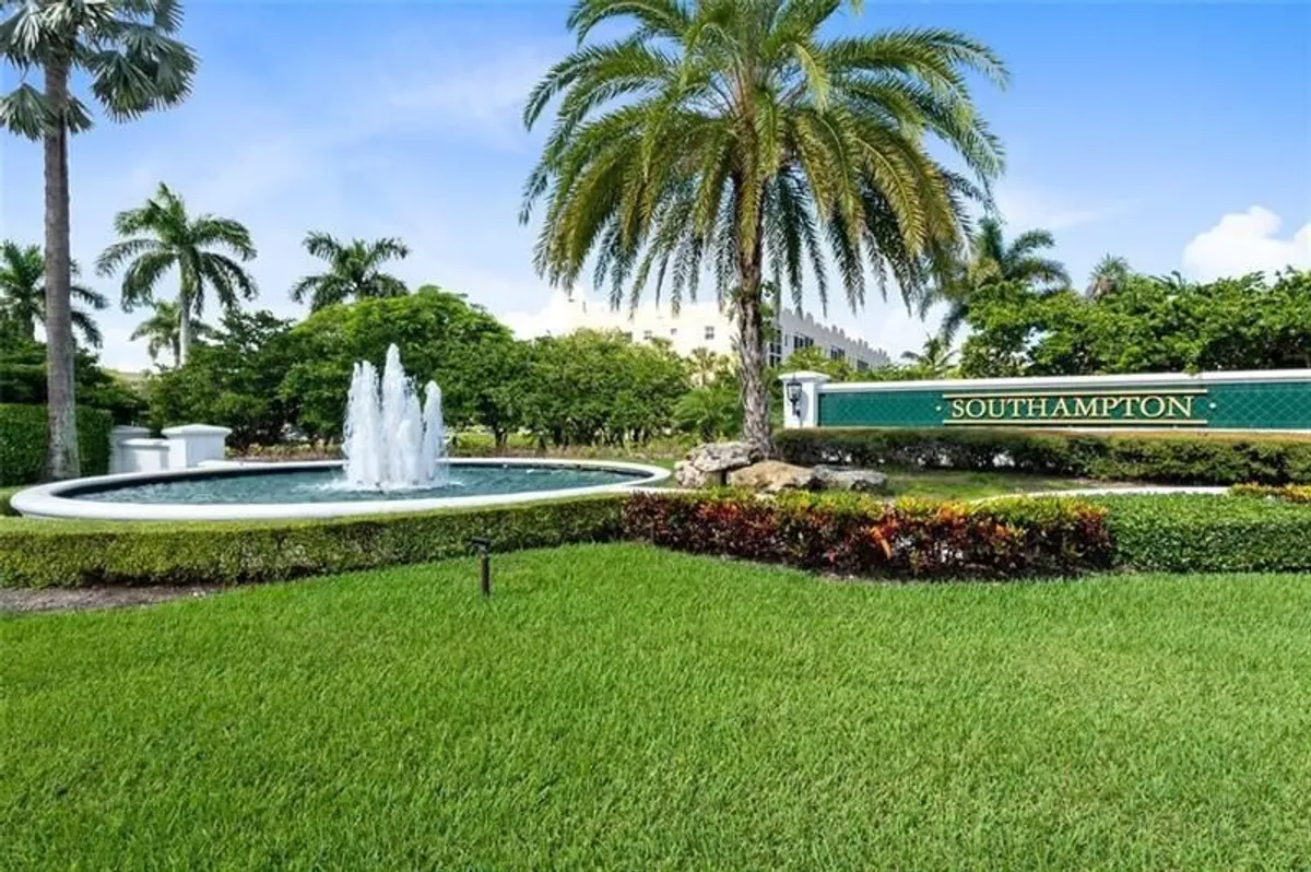Property Slideshow image 1 of 18 | 7611 southampton ter apt 405a, Tamarac, FL, 33321