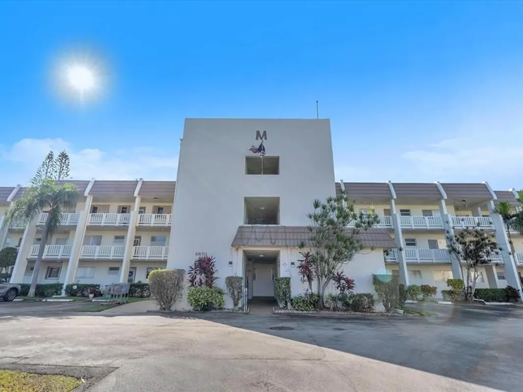 Property Slideshow image 1 of 29 | 6870 royal palm blvd 310m, Margate, FL, 33063