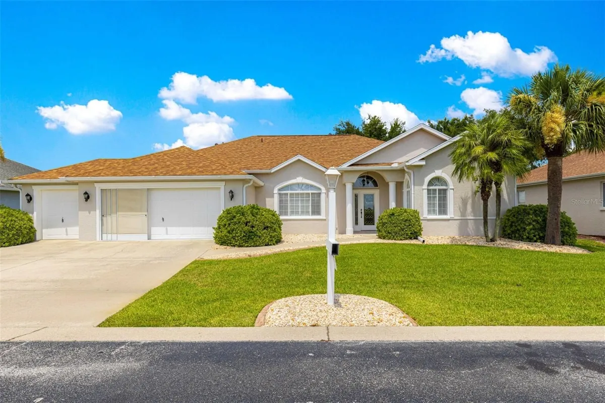 Property Slideshow image 1 of 44 | 5647 nw 25th loop, Ocala, FL, 34482