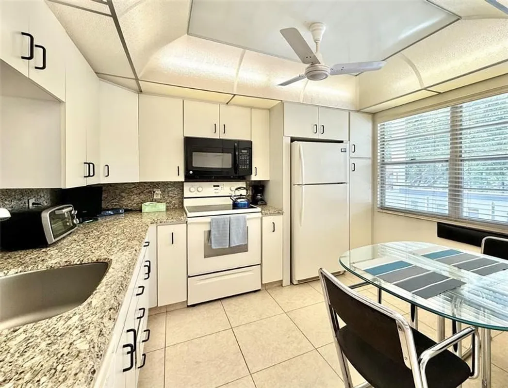 Property Slideshow image 1 of 34 | 2504 antigua ter apt d2, Coconut Creek, FL, 33066