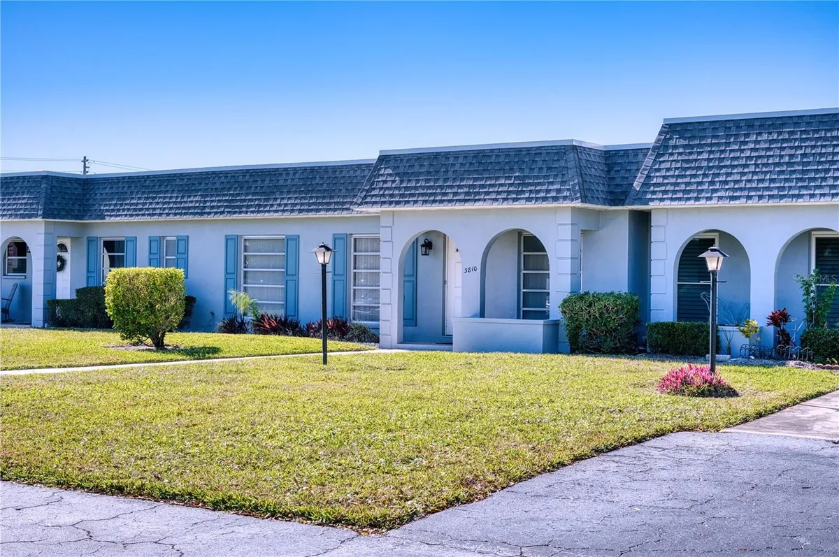 Property Slideshow image 1 of 26 | 3810 41st st 3810, Bradenton, FL, 34205