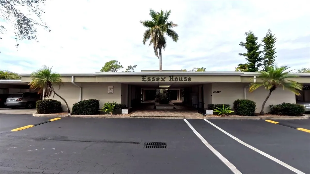 Property Slideshow image 1 of 40 | 2437 harbor blvd 108, Port Charlotte, FL, 33952