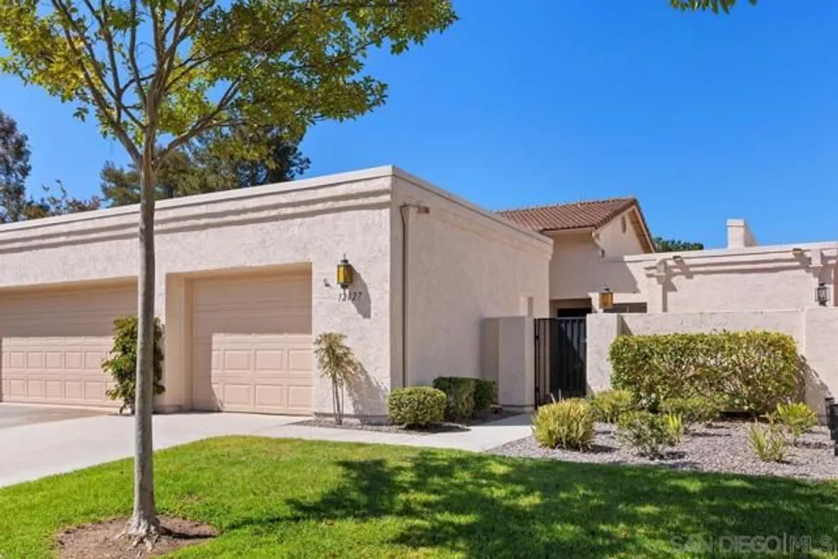 Property Slideshow image 1 of 40 | 12827 via moura, San Diego, CA, 92128