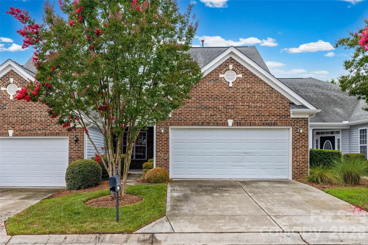 Property Slideshow image 1 of 47 | 312 garnet ct, Fort Mill, SC, 29708
