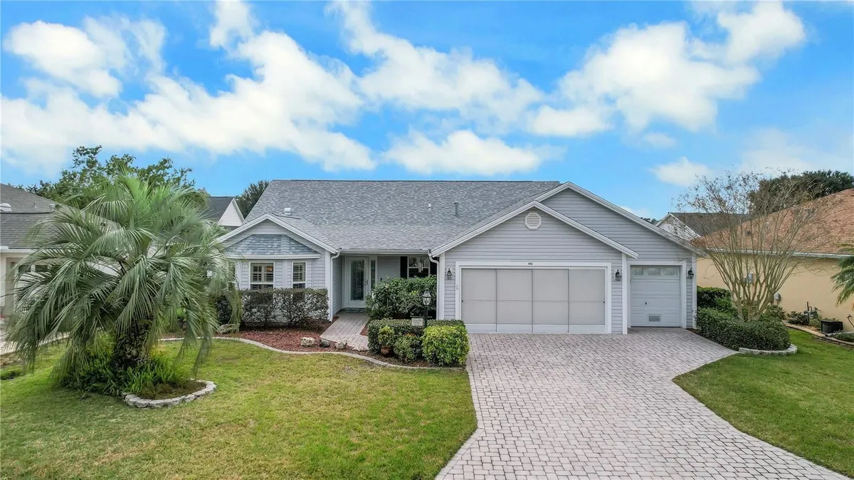 Property Slideshow image 1 of 45 | 1958 somerset ave, The Villages, FL, 32162