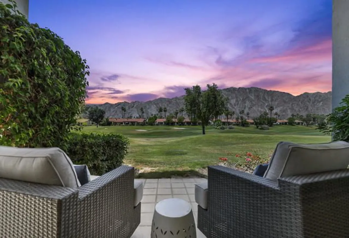 Property Slideshow image 1 of 29 | 54613 oakhill, La Quinta, CA, 92253