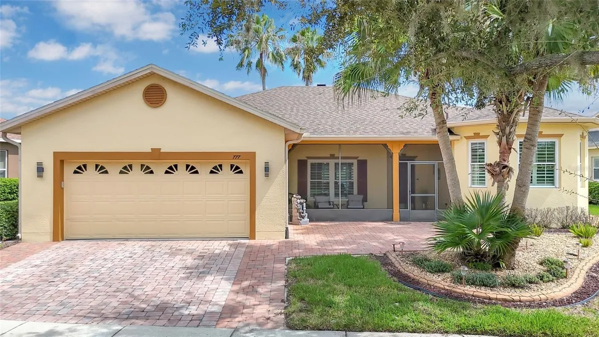 Property Slideshow image 1 of 43 | 777 glendora rd, Poinciana, FL, 34759