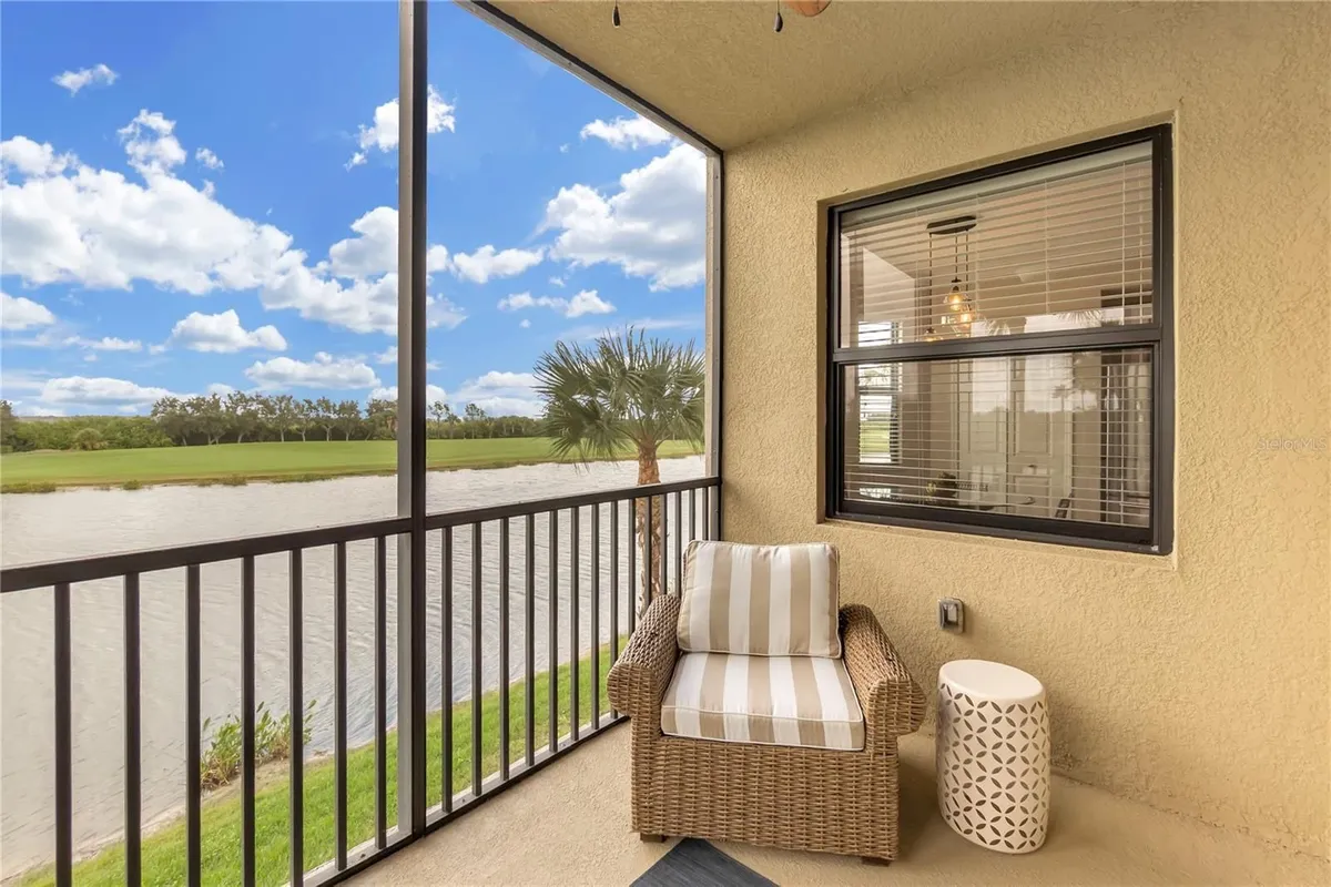 Property Slideshow image 1 of 31 | 7015 river hammock dr unit 203, Bradenton, FL, 34212