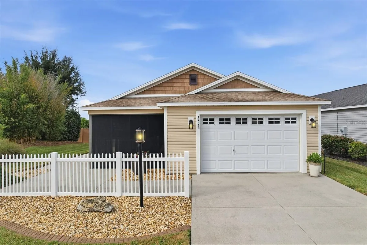 Property Slideshow image 1 of 44 | 5694 moon flower pl, The Villages, FL, 32163