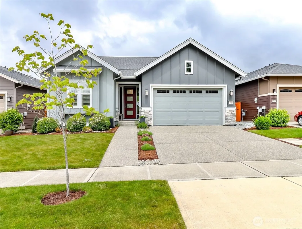 Property Slideshow image 1 of 40 | 17913 150th st, Bonney Lake, WA, 98391