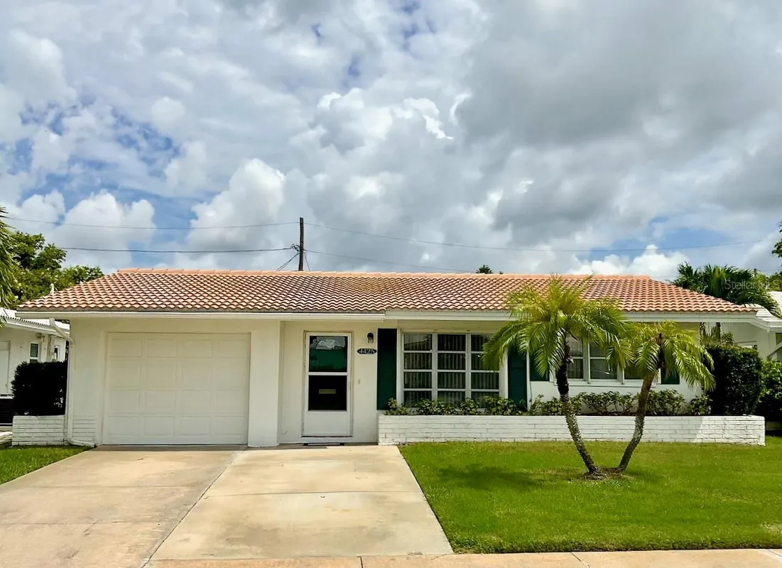 Property Slideshow image 1 of 36 | 4425 96th ave, Pinellas Park, FL, 33782