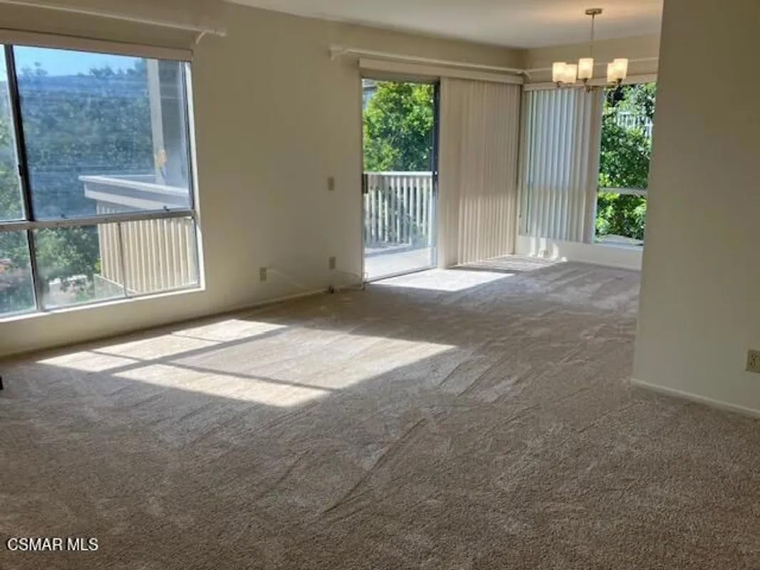 Property Slideshow image 1 of 36 | 254 sequoia ct 37, Thousand Oaks, CA, 91360