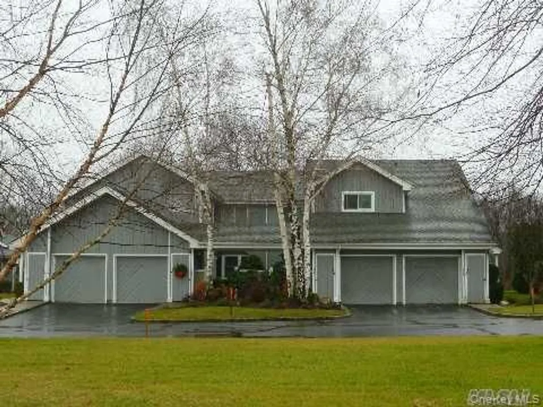 Property Slideshow image 1 of 23 | 132 captains ct, Brookhaven, NY, 11955