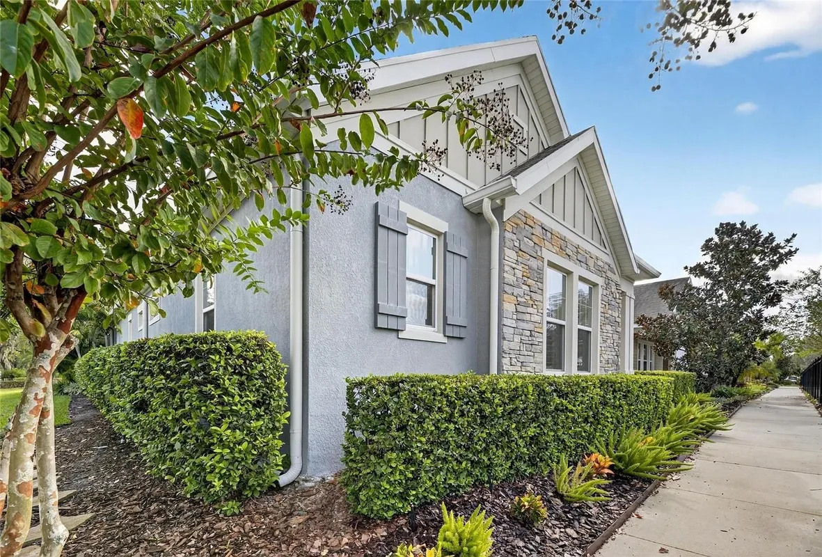 Property Slideshow image 1 of 57 | 6002 sparrowhead way, Lithia, FL, 33547