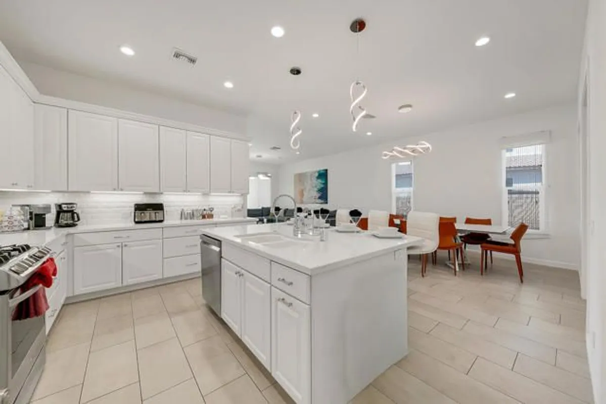 Property Slideshow image 1 of 44 | 84339 canzone dr, Indio, CA, 92203