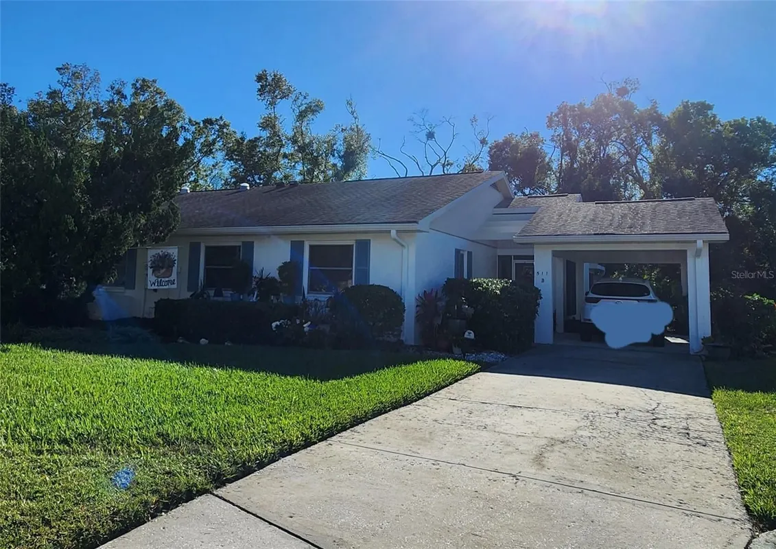 Property Slideshow image 1 of 13 | 511 finsbury cir b, Sun City Center, FL, 33573