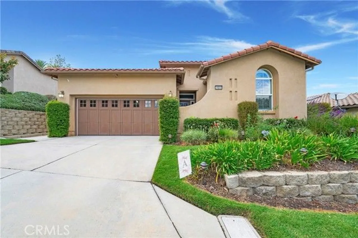 Property Slideshow image 1 of 28 | 24033 watercress dr, Corona, CA, 92883