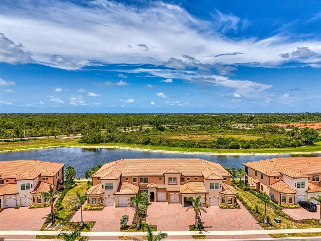 Property Slideshow image 1 of 92 | 10213 staggerbush dr unit 202, Venice, FL, 34293
