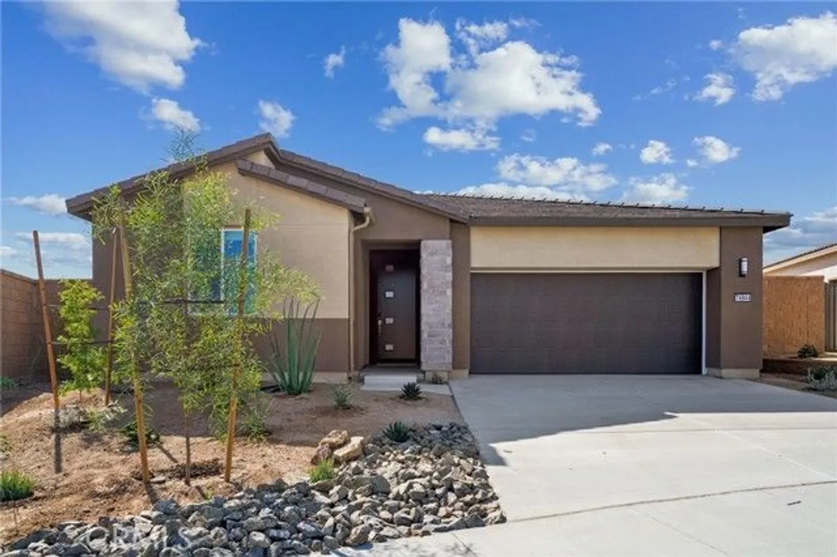 Property Slideshow image 1 of 32 | 74944 trousdale dr, Palm Desert, CA, 92211