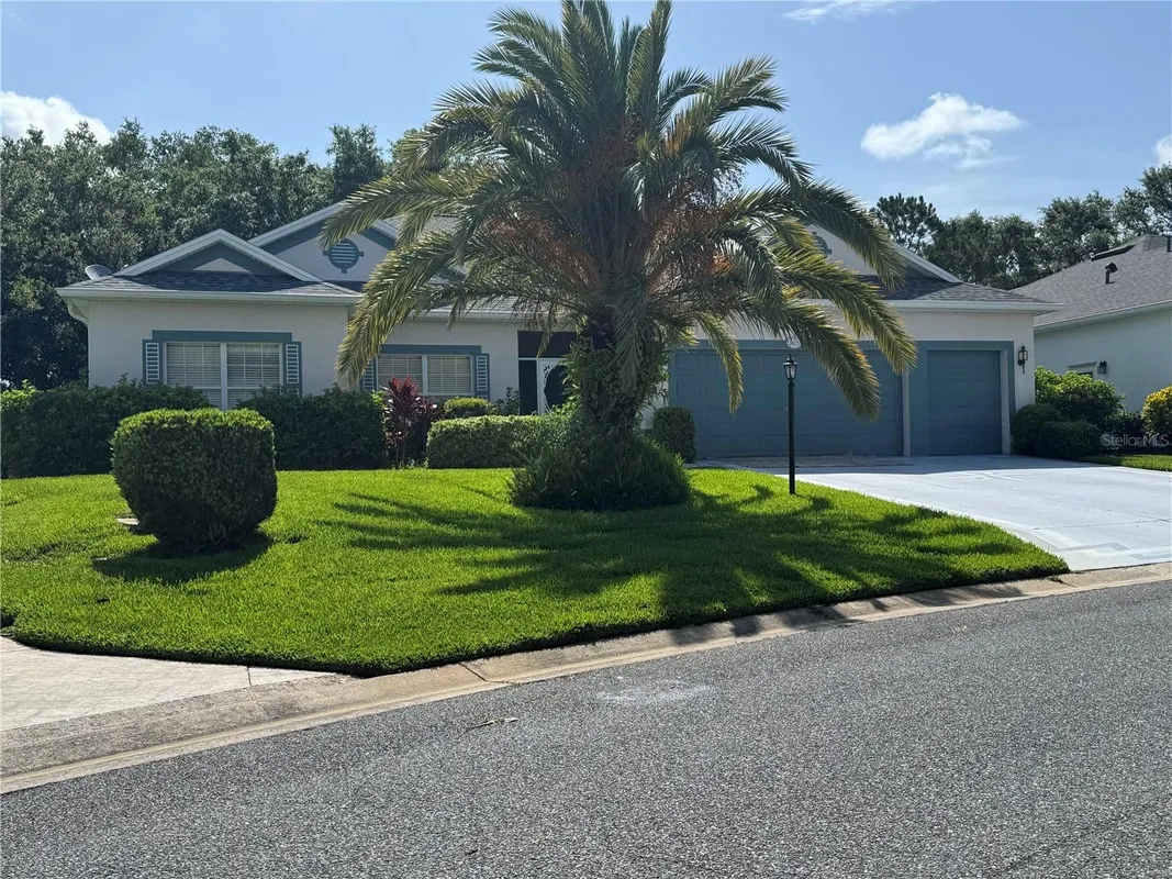 Property Slideshow image 1 of 26 | 24125 peekskill st, Leesburg, FL, 34748