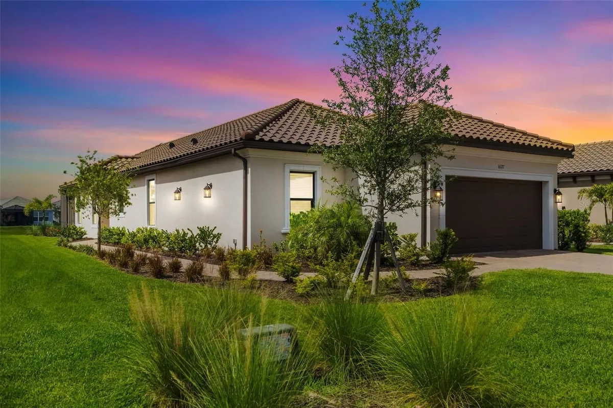 Property Slideshow image 1 of 73 | 16127 fortezza dr, Bradenton, FL, 34211