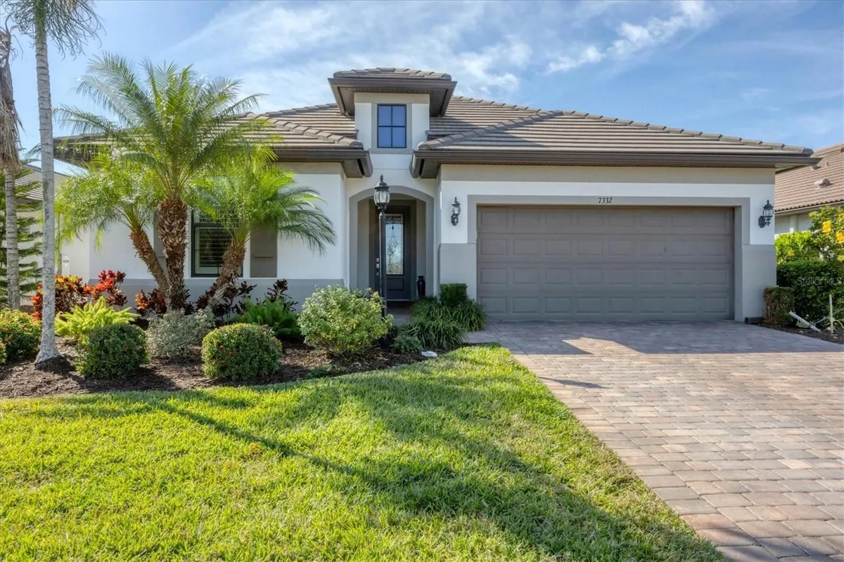 Property Slideshow image 1 of 73 | 7332 chester trl, Bradenton, FL, 34202
