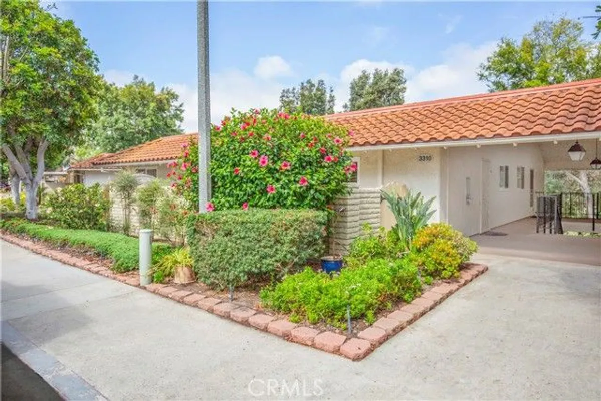 Property Slideshow image 1 of 38 | 3310 via carrizo q, Laguna Woods, CA, 92637