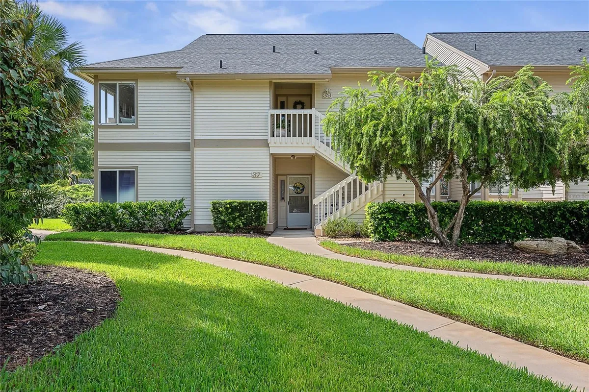 Property Slideshow image 1 of 87 | 39 magnolia dr 39, Ormond Beach, FL, 32174