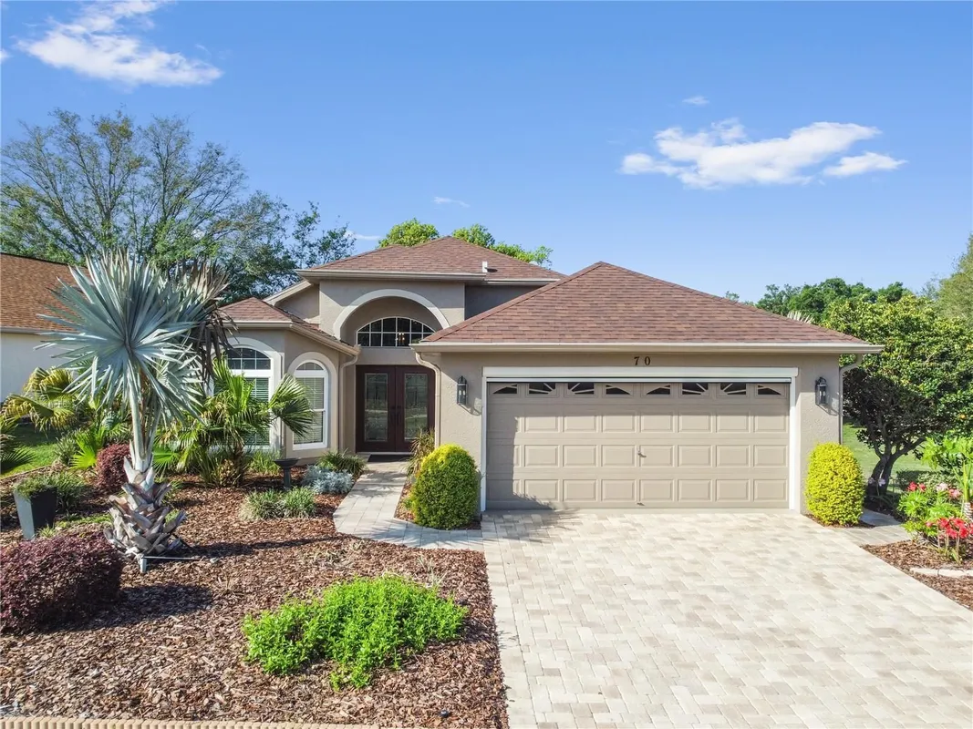 Property Slideshow image 1 of 63 | 70 center oak cir, Spring Hill, FL, 34609