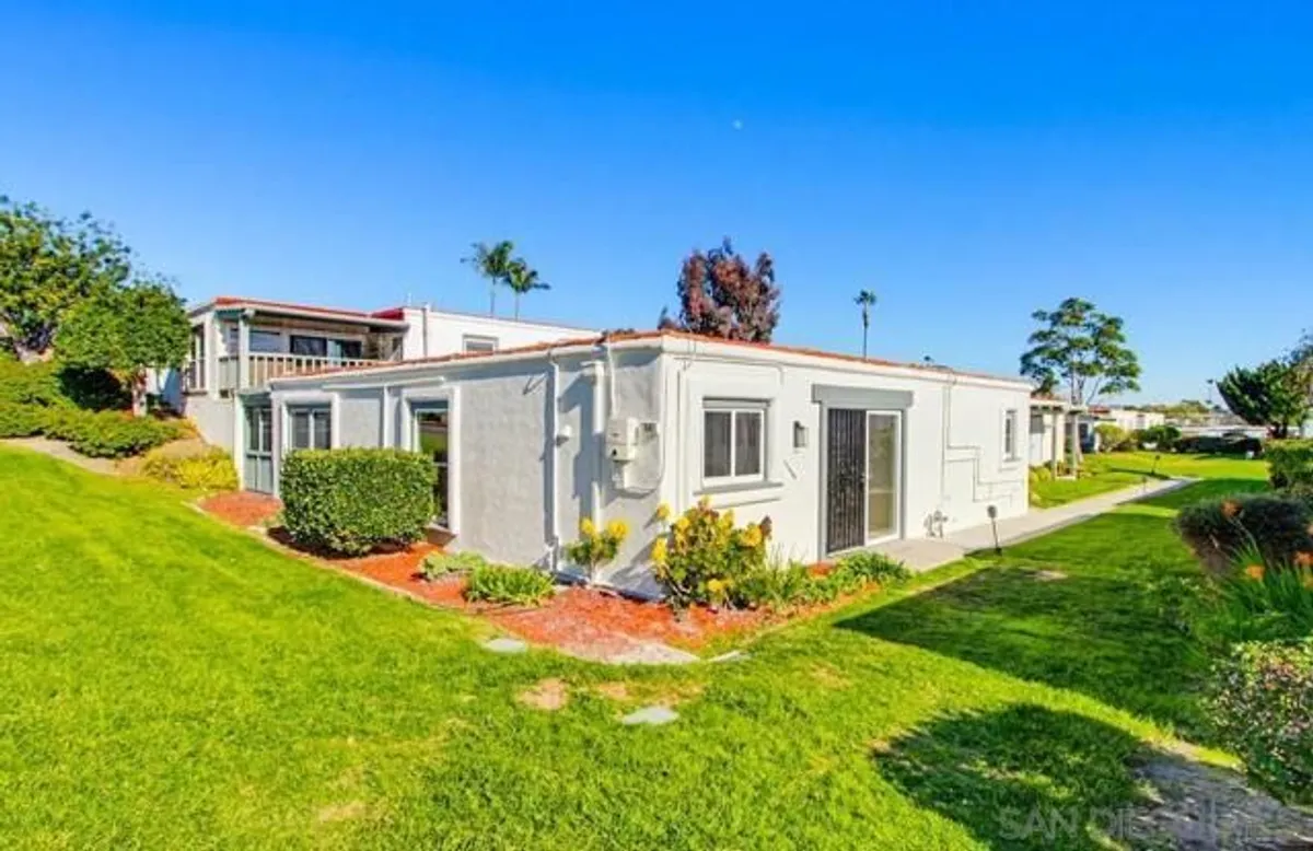 Property Slideshow image 1 of 58 | 3621 vista campana s unit 53, Oceanside, CA, 92057