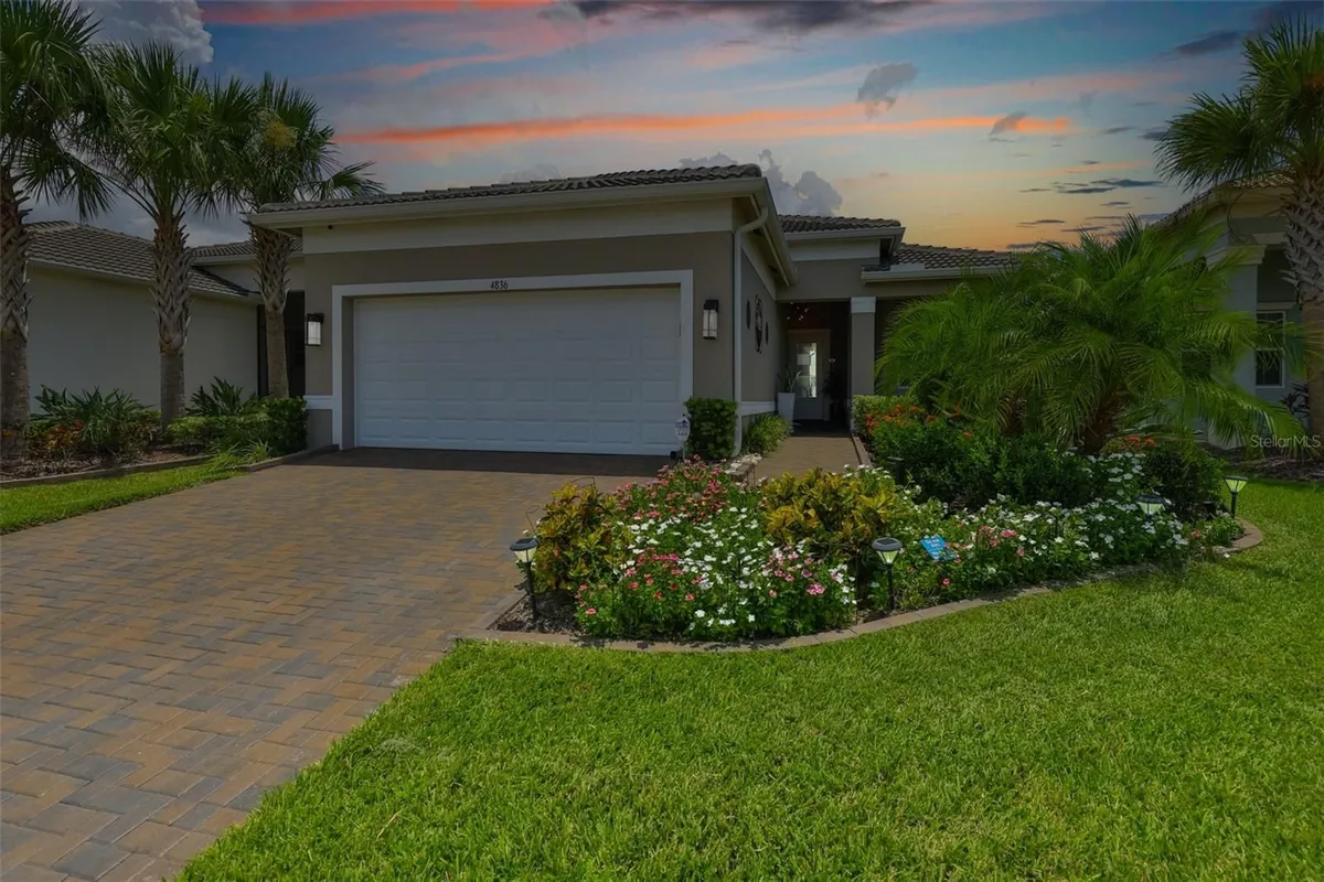 Property Slideshow image 1 of 40 | 4836 sevilla shores dr, Wimauma, FL, 33598