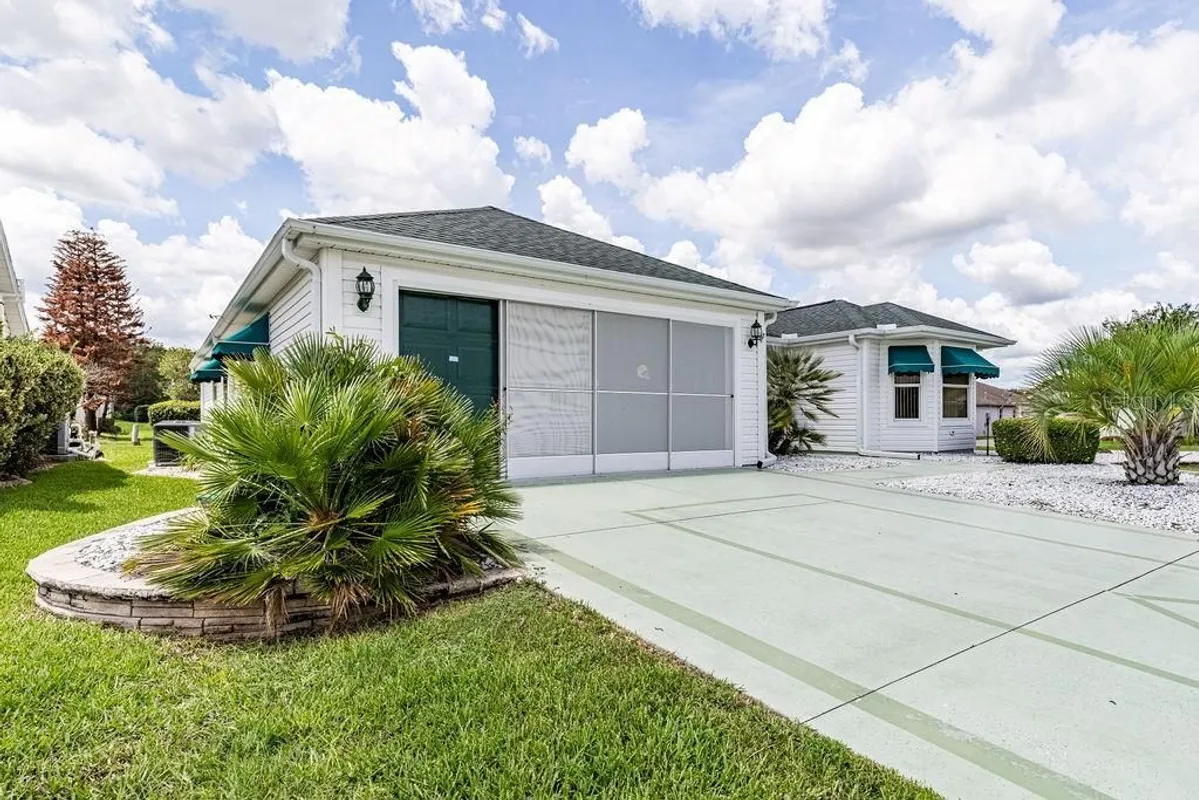 Property Slideshow image 1 of 42 | 814 santa rita way, The Villages, FL, 32159