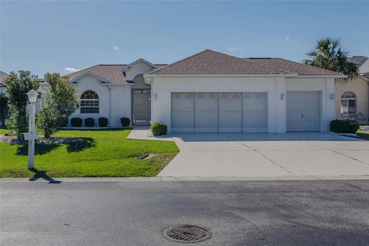 Property Slideshow image 1 of 40 | 5916 nw 27th pl, Ocala, FL, 34482