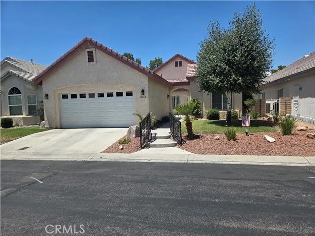Property Slideshow image 1 of 6 | 11262 country clb, Apple Valley, CA, 92308