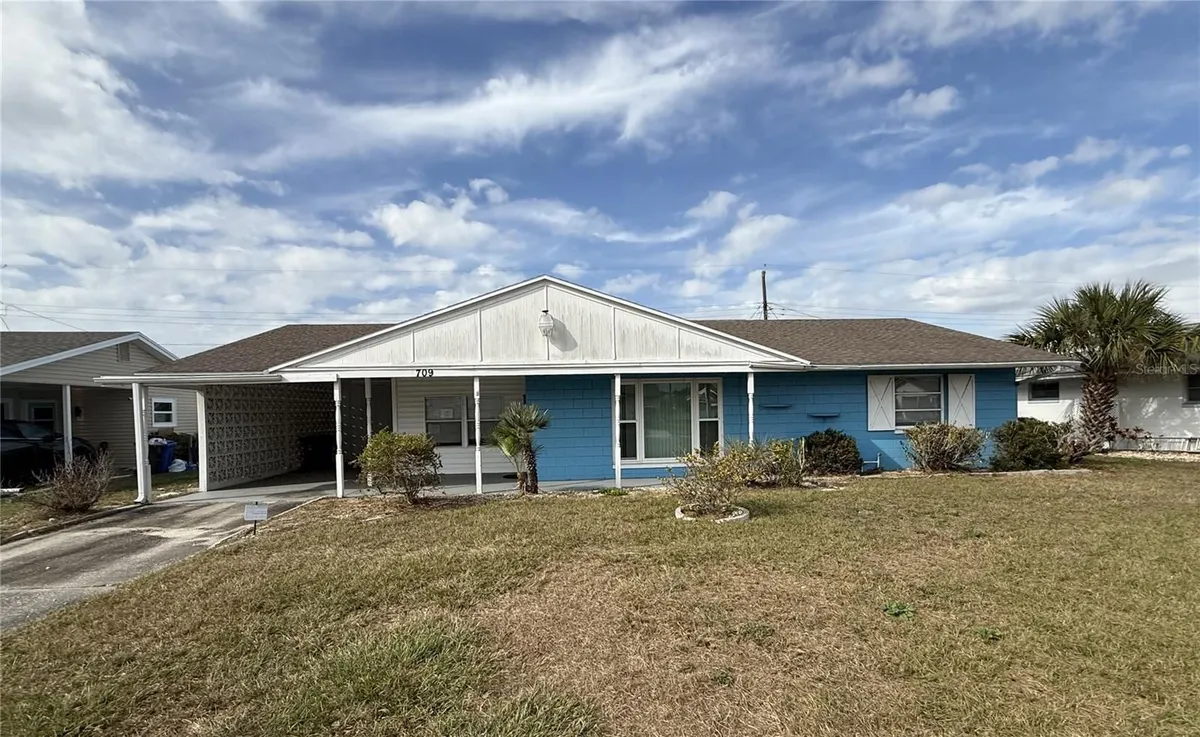 Property Slideshow image 1 of 13 | 709 bel air ave, Sun City Center, FL, 33573