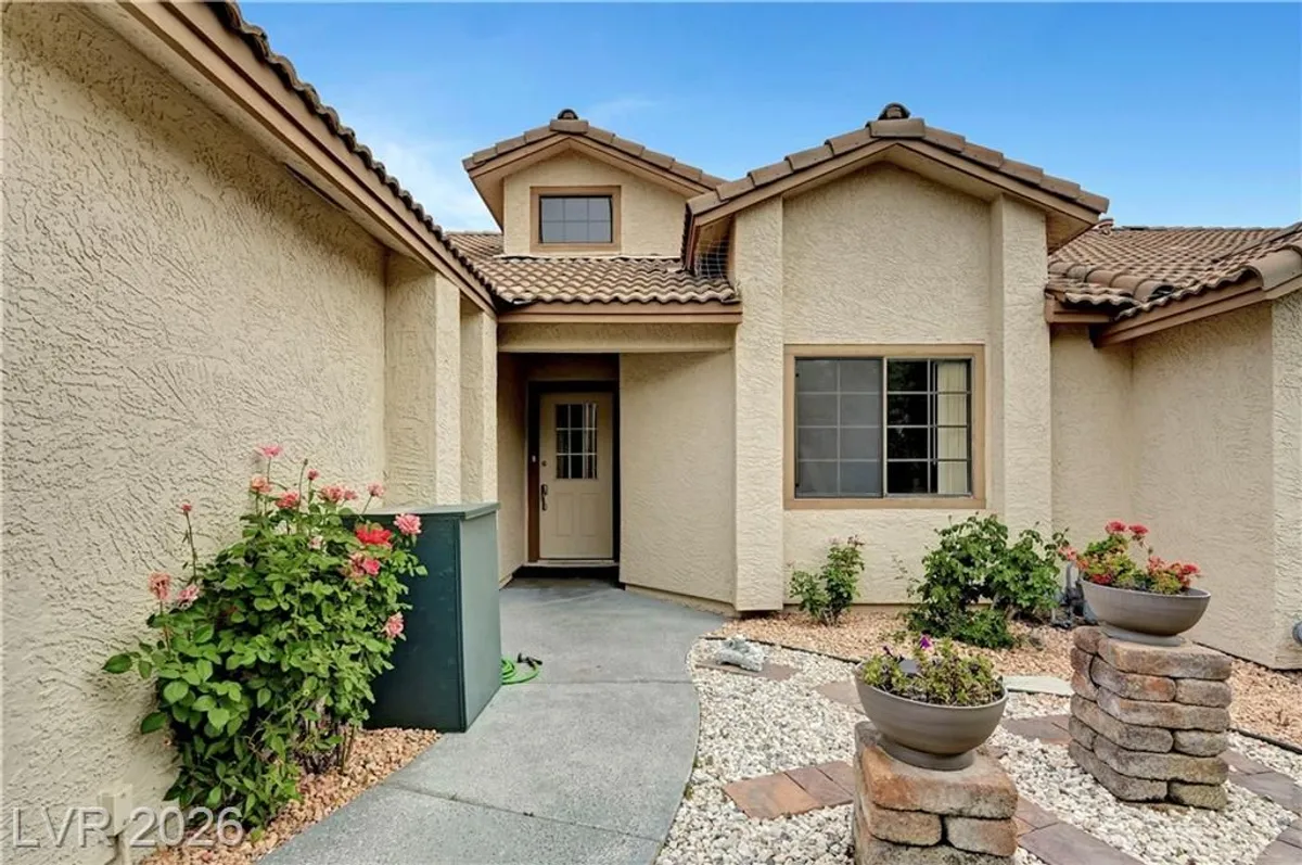 Property Slideshow image 1 of 29 | 5736 colwood ln, Las Vegas, NV, 89130