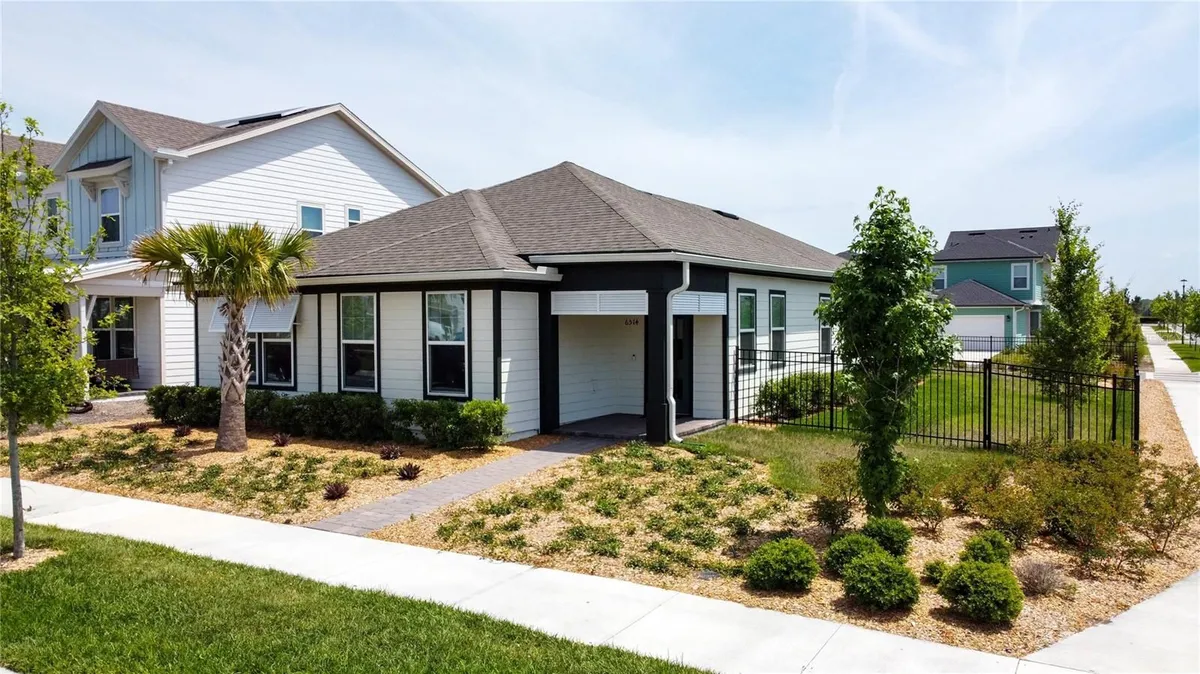 Property Slideshow image 1 of 74 | 6514 barnstorm way, St Cloud, FL, 34771