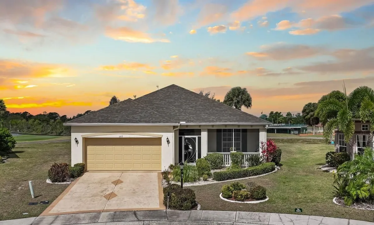 Property Slideshow image 1 of 35 | 1103 jasmine creek ct, Sun City Center, FL, 33573