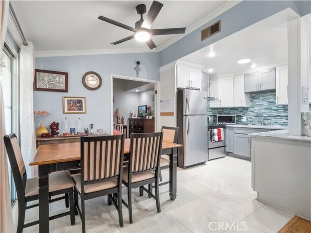Property Slideshow image 1 of 26 | 26835 avenue of the oaks b, Newhall, CA, 91321
