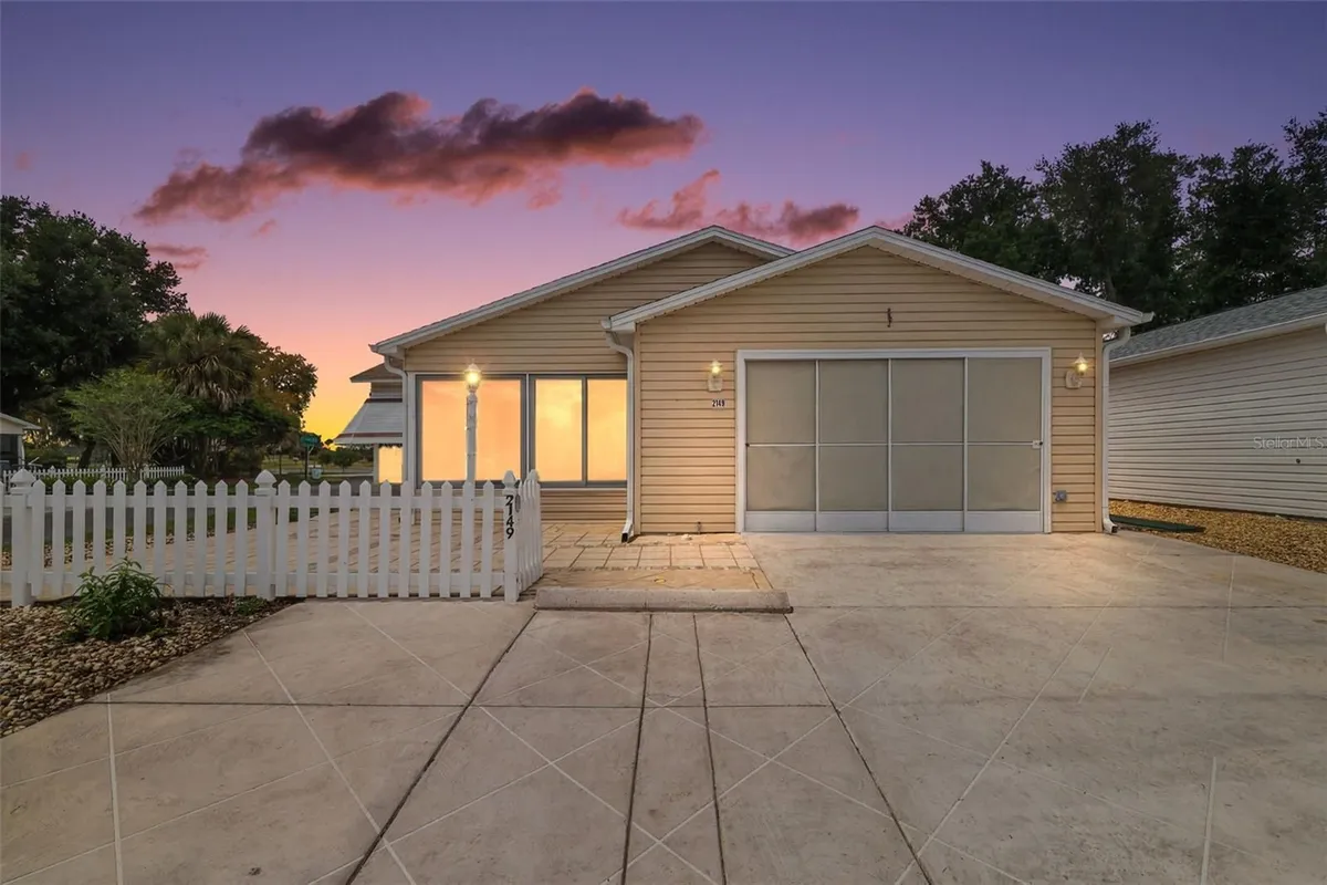 Property Slideshow image 1 of 30 | 2149 escobar ave, The Villages, FL, 32159