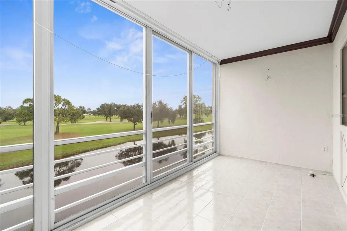 Property Slideshow image 1 of 23 | 7461 w country club dr 310, Sarasota, FL, 34243