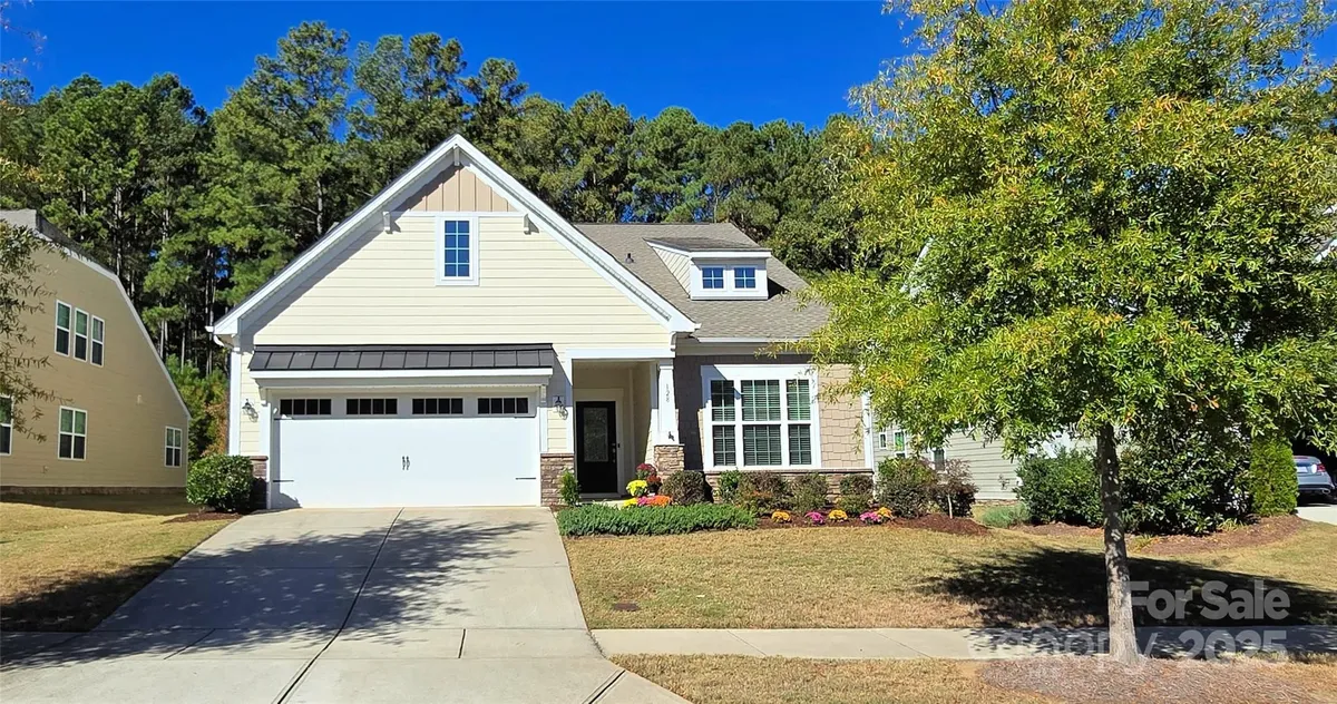 Property Slideshow image 1 of 48 | 128 van gogh trl, Mount Holly, NC, 28120