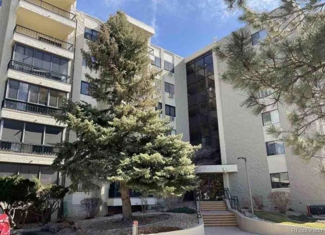 Property Slideshow image 1 of 32 | 13800 e marina dr 101, Aurora, CO, 80014