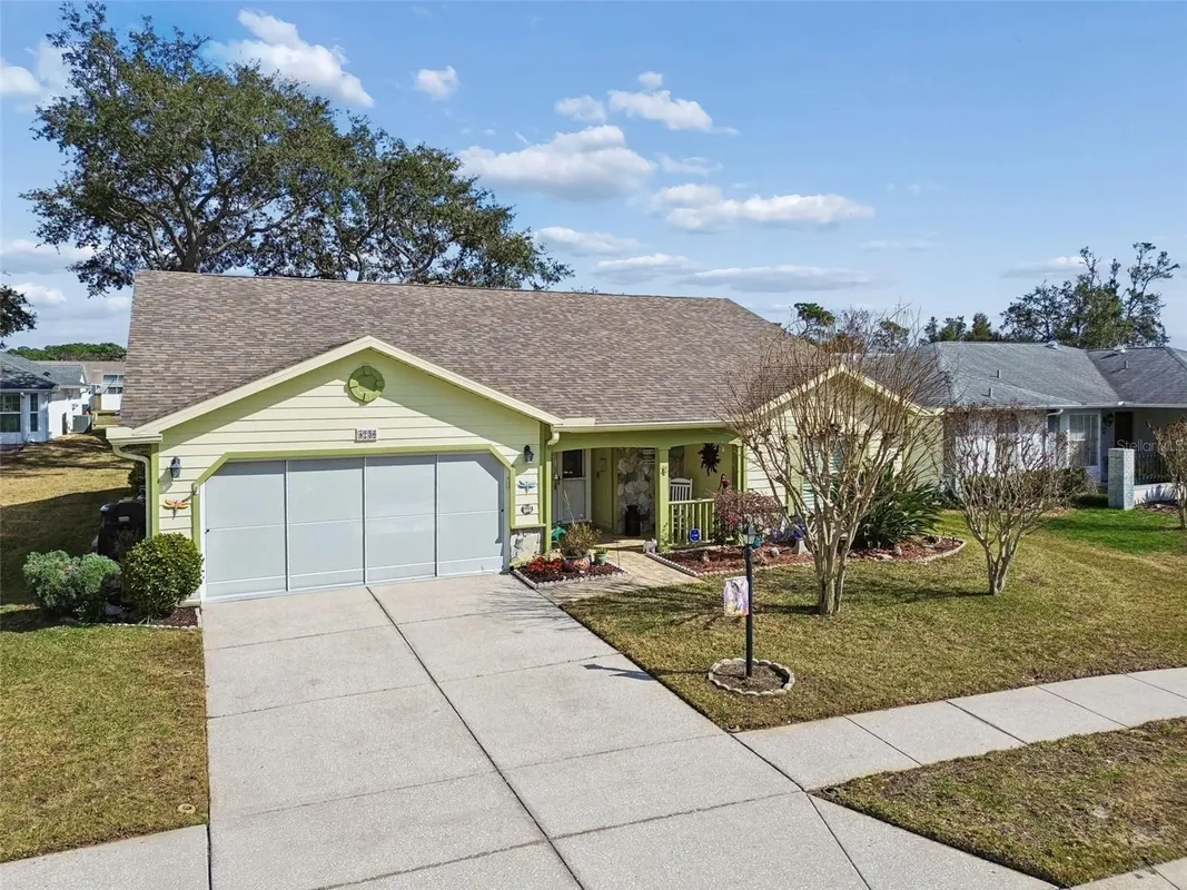 Property Slideshow image 1 of 36 | 4736 portland manor dr, New Port Richey, FL, 34655