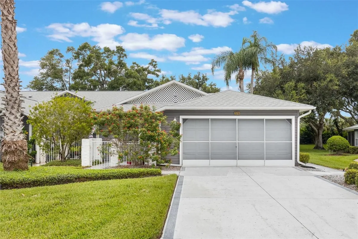 Property Slideshow image 1 of 60 | 26740 cash ct, Leesburg, FL, 34748