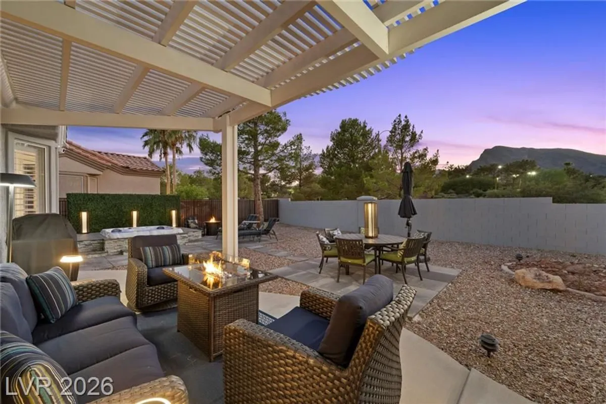 Property Slideshow image 1 of 51 | 2821 vista butte dr, Las Vegas, NV, 89134