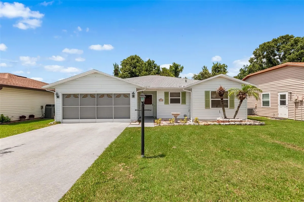 Property Slideshow image 1 of 36 | 4976 pleasant hollow trl, Lakeland, FL, 33811